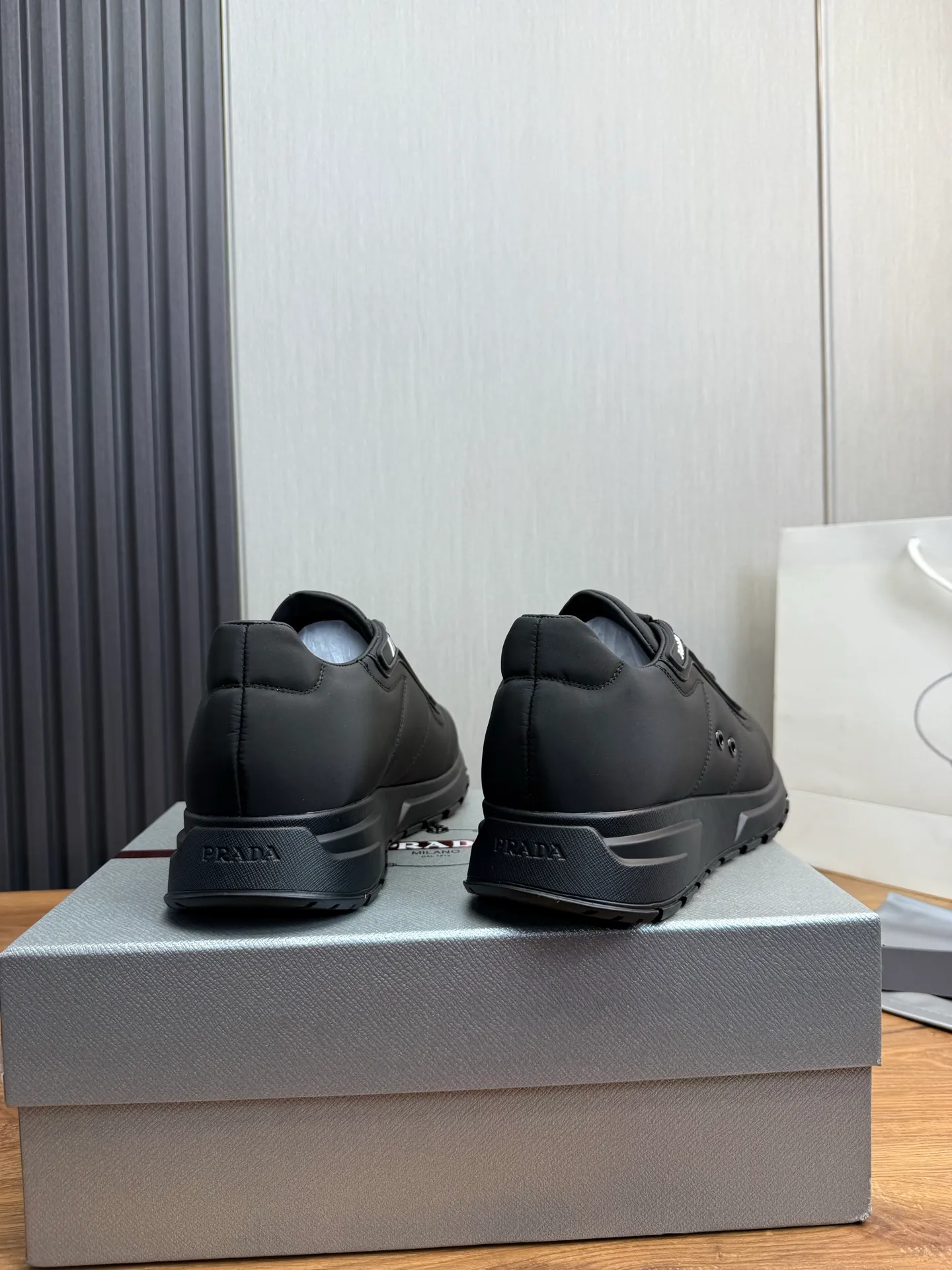 Men's shoes 💰560💰 [PRADA] Popular men's shoes shipped 👏Official website synchronized ⬆️Original imported waterproof fabric + cowhide lining, 1⃣️:1⃣️reproduction, original sole, 38-45 (45. Customized, non-refundable)